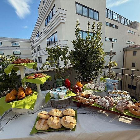 Rooftop53 Catania-Fontanarossai nemzetközi repülőtér Kültér fotó