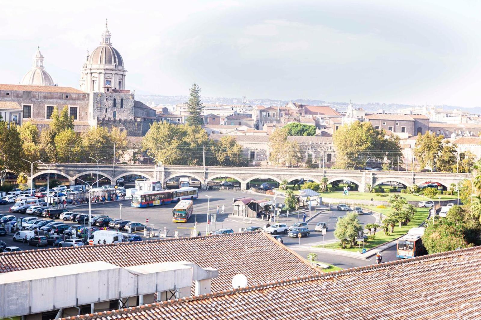 Rooftop53 Catania-Fontanarossai nemzetközi repülőtér Kültér fotó